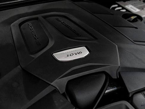 Used 2023 Porsche Cayenne image 86