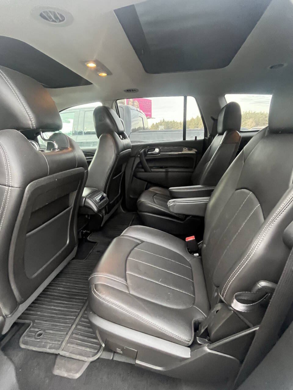 Used 2017 Buick Enclave Premium w/ Experience Buick Package AWD/4WD image 4