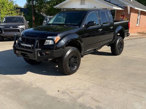 Used 2012 Nissan Frontier SV AWD/4WD image 1