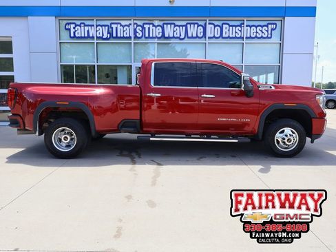 Used 2020 GMC Sierra 3500 Denali w/ Denali Ultimate Package AWD/4WD image 1