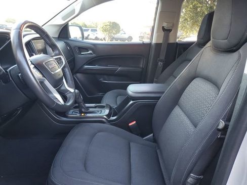 Used 2019 GMC Canyon SLE w/ SLE Convenience Package image 19