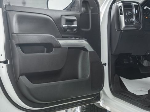 Used 2018 Chevrolet Silverado 1500 LT w/ LT Eassist Package image 35