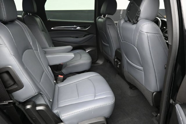 Used 2024 Buick Enclave Essence w/ Experience Buick Package FWD image 21