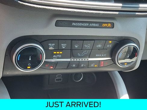 Used 2024 Ford Escape Active AWD/4WD image 16
