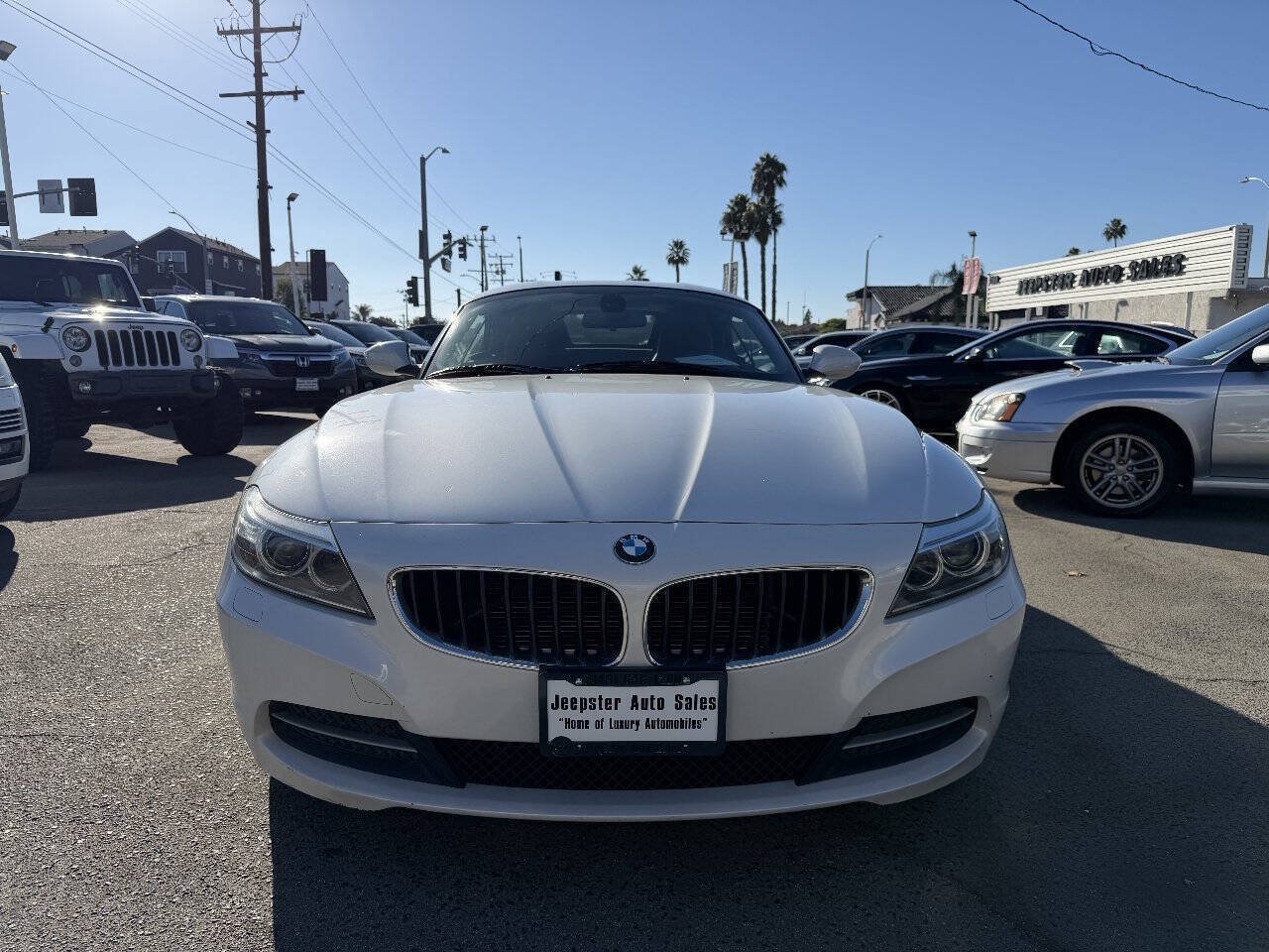 Used 2014 BMW Z4 sDrive28i w/ Technology Package RWD image 2