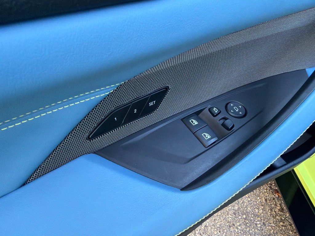 Used 2021 BMW M4 Competition w/ Executive Package RWD image 40