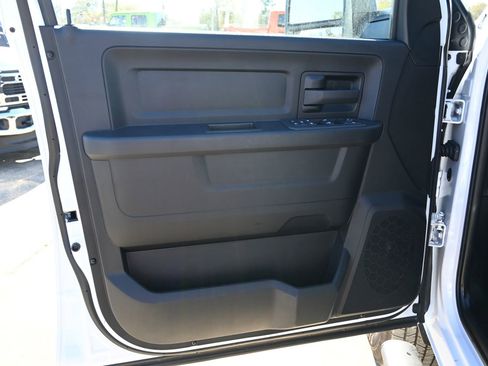 New 2026 RAM 2500 Tradesman w/ Chrome Appearance Group AWD/4WD image 8