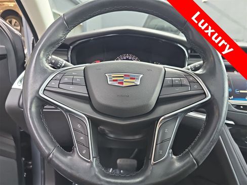 Used 2019 Cadillac XT5 Luxury image 19