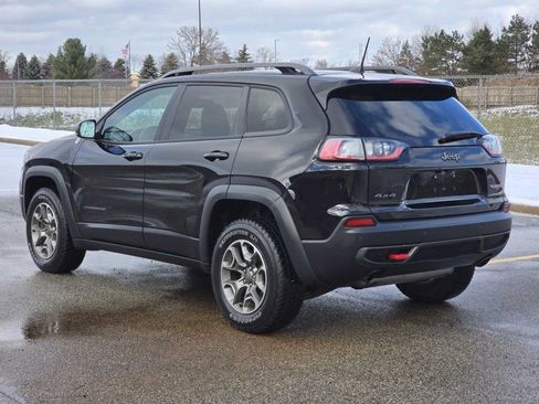 Used 2020 Jeep Cherokee Trailhawk w/ Comfort/Convenience Group image 18