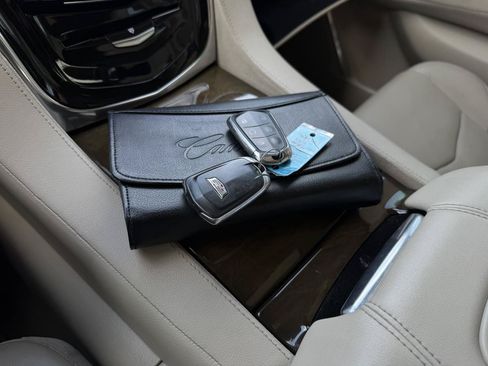 Used 2018 Cadillac Escalade Luxury RWD image 29