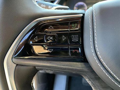 New 2025 Jeep Grand Cherokee L Overland w/ Luxury Tech Group IV image 13