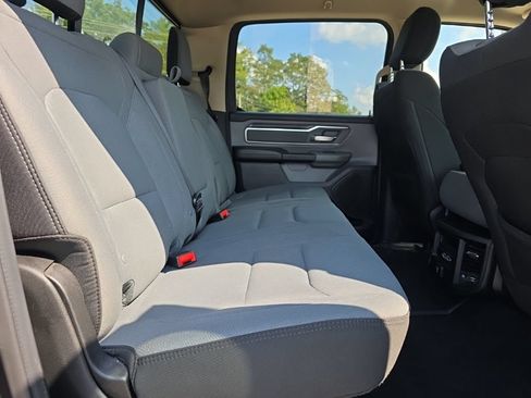 Used 2019 RAM 1500 Big Horn AWD/4WD image 17