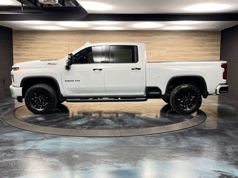 Used 2023 Chevrolet Silverado 3500 LTZ w/ LTZ Plus Package image 16