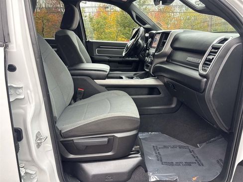 Used 2022 RAM 2500 Big Horn w/ Level 1 Equipment Group image 12