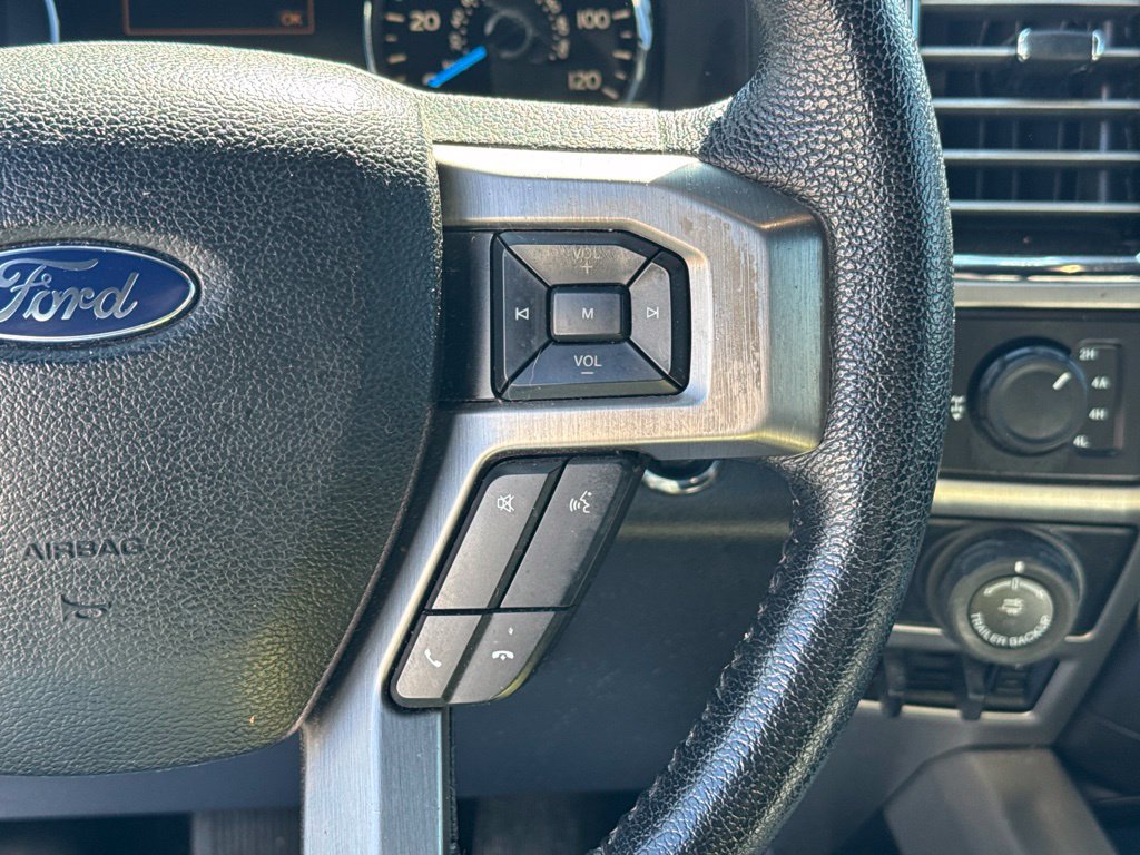 Used 2016 Ford F150 Platinum w/ Equipment Group 701A Luxury AWD/4WD image 17