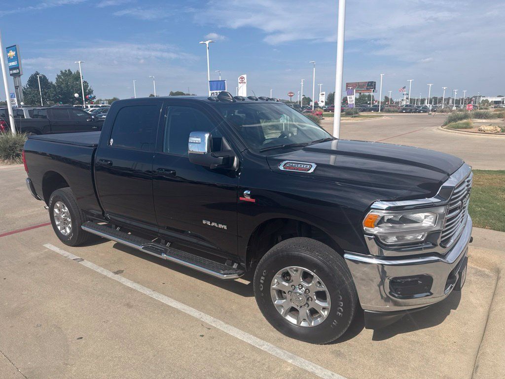 Used 2024 RAM 2500 Laramie AWD/4WD image 4