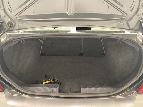 Used 2005 Ford Focus ZX4 Sedan image 22