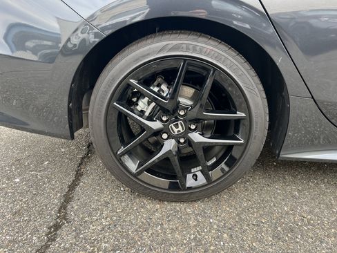 Used 2025 Honda Civic Sport image 9