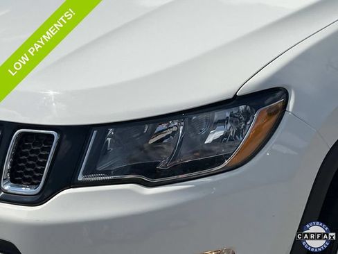 Certified 2018 Jeep Compass Latitude w/ Popular Equipment Group FWD image 9