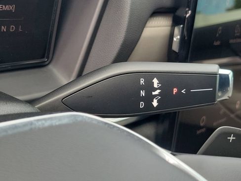 Used 2025 GMC Terrain Elevation FWD image 26