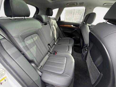 Used 2022 Audi Q5 2.0T Premium image 18