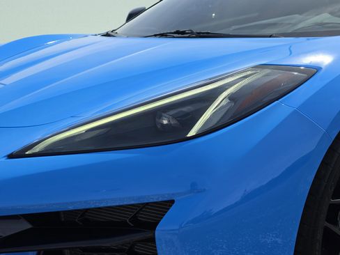 Used 2023 Chevrolet Corvette Z06 RWD image 36