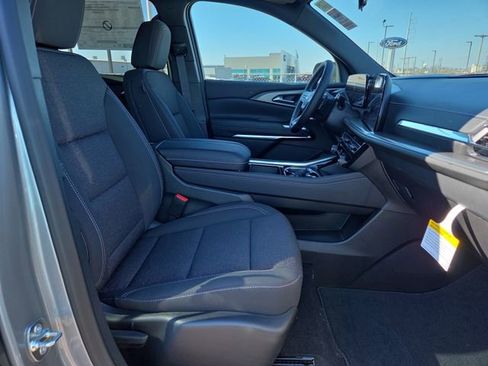 New 2026 Chevrolet Traverse LT w/ Sun and Wheel Package image 16