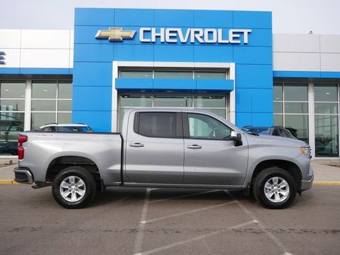 Used 2025 Chevrolet Silverado 1500 LT image 25