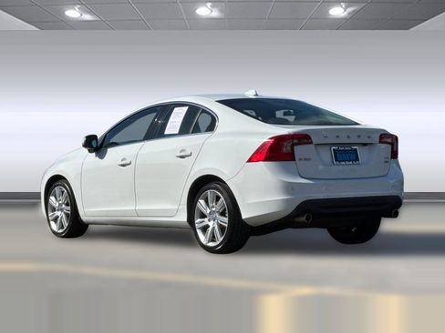 Used 2013 Volvo S60 T5 image 3