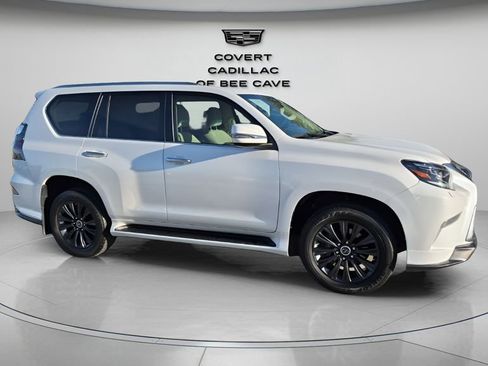 Used 2023 Lexus GX 460 Luxury w/ Sport Design Package image 12