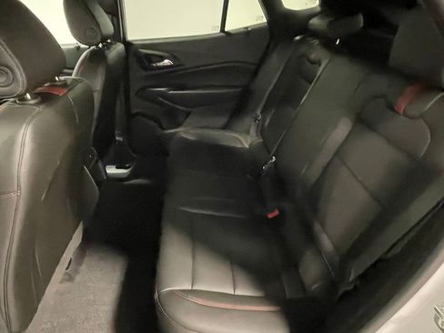 Used 2024 Chevrolet Trax RS FWD image 18