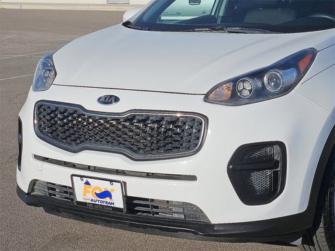 Used 2017 Kia Sportage LX image 9