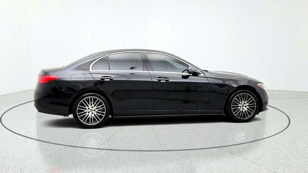 Used 2024 Mercedes-Benz C 300 4MATIC Sedan image 4