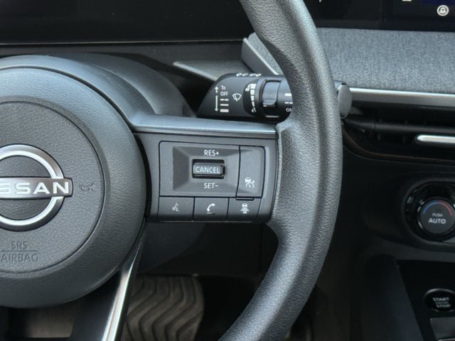 Used 2026 Nissan Kicks SV w/ SV Premium Package FWD image 16