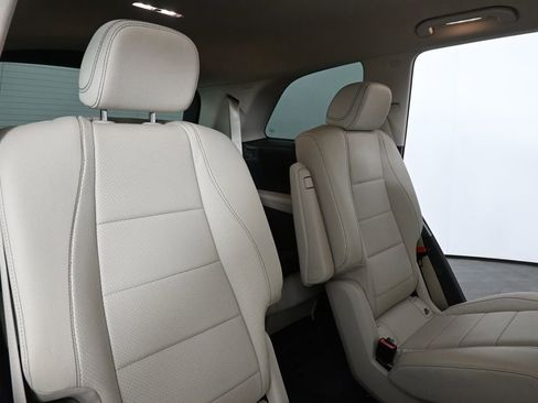 Used 2020 Mercedes-Benz GLS 450 4MATIC image 21