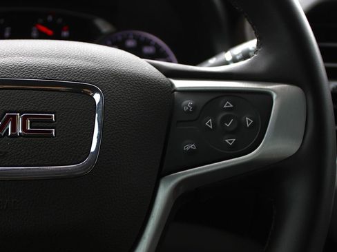 Used 2023 GMC Acadia SLT w/ Preferred Package image 25