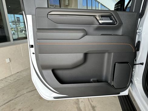New 2026 GMC Sierra 2500 AT4 w/ AT4 Premium Plus Package AWD/4WD image 29
