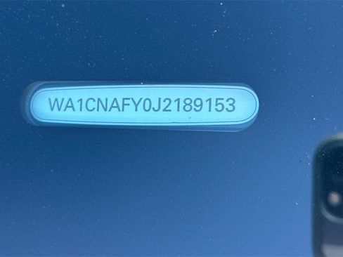 Used 2018 Audi Q5 Prestige w/ Prestige Package image 3