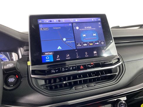 New 2026 Jeep Compass Limited w/ Sun, Sound & Navigation Group image 28