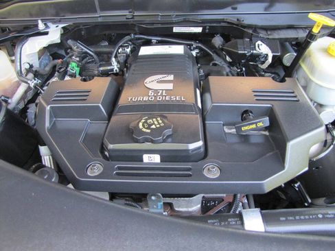Used 2024 RAM 3500 Big Horn w/ Night Edition AWD/4WD image 34