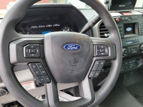 Used 2022 Ford F550 4x4 Regular Cab Super Duty image 14