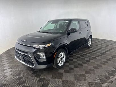 Used 2022 Kia Soul LX w/ Technology Package