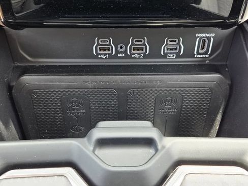 Used 2025 RAM 1500 Tungsten AWD/4WD image 30