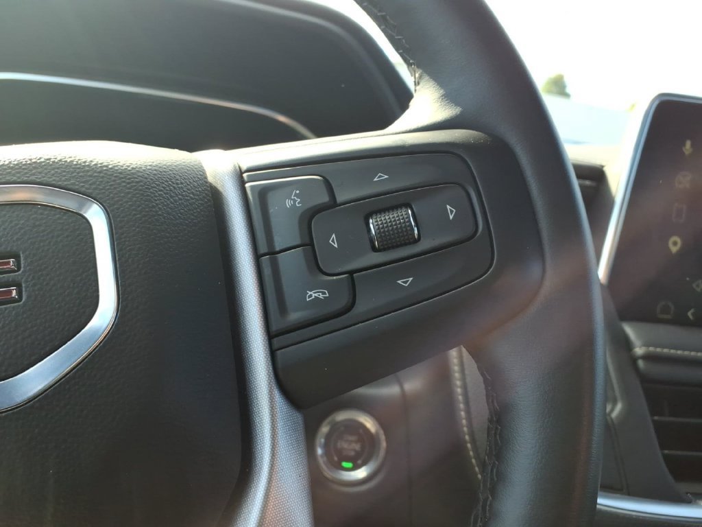 Used 2023 GMC Yukon SLT w/ SLT Premium Package AWD/4WD image 16