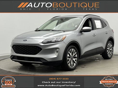 Used 2022 Ford Escape Titanium image 1