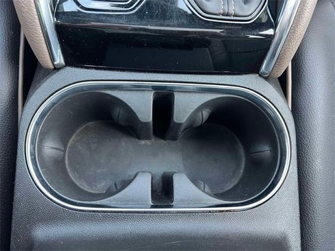 Used 2024 GMC Canyon Denali image 38