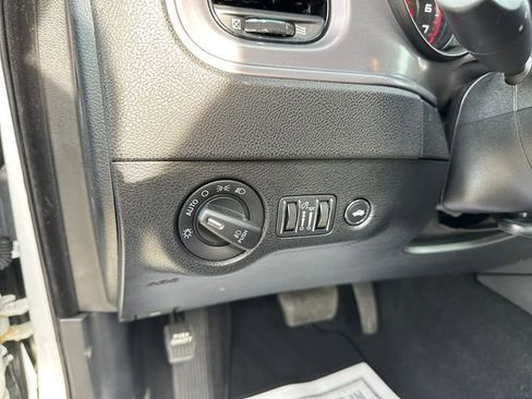 Used 2023 Dodge Charger SXT w/ Blacktop Package image 21