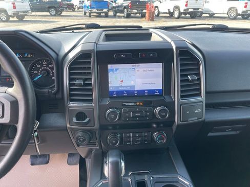 Used 2020 Ford F150 XLT w/ Equipment Group 302A Luxury image 11
