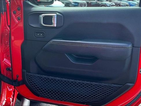 Used 2018 Jeep Wrangler Unlimited Rubicon image 19