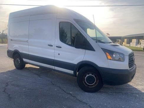Used 2015 Ford Transit 250 image 3